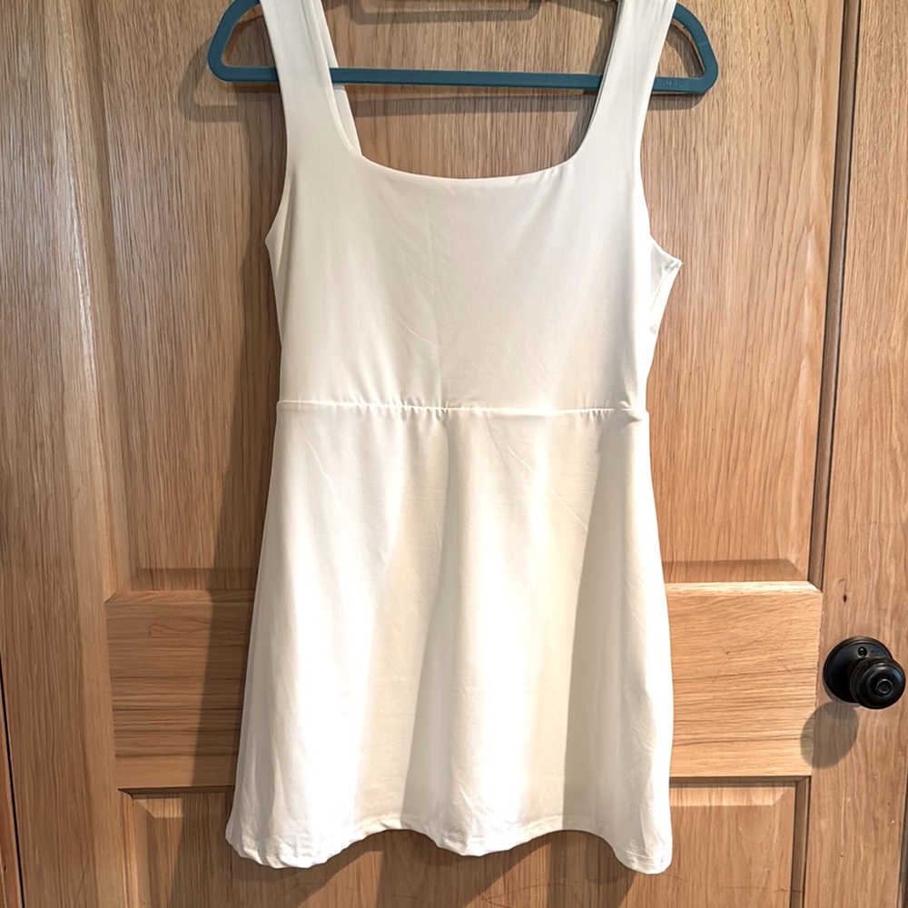 SHEIN White Sleeveless Tank Top